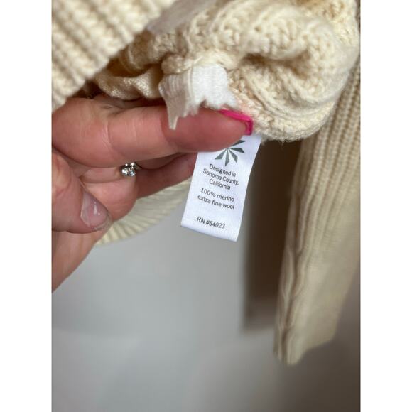 Athleta Asymmetrical Zip Sweater Merion Wool Cream Cozy Warm Size Small - Picture 5 of 10